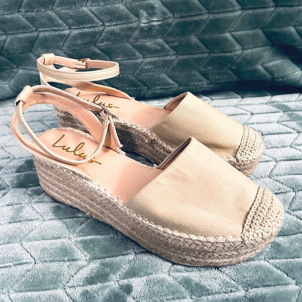 Lulus Natural Embroidered AnkleStrap
Espadrille1.5 in.platform-SEE BELOW FOR SZ